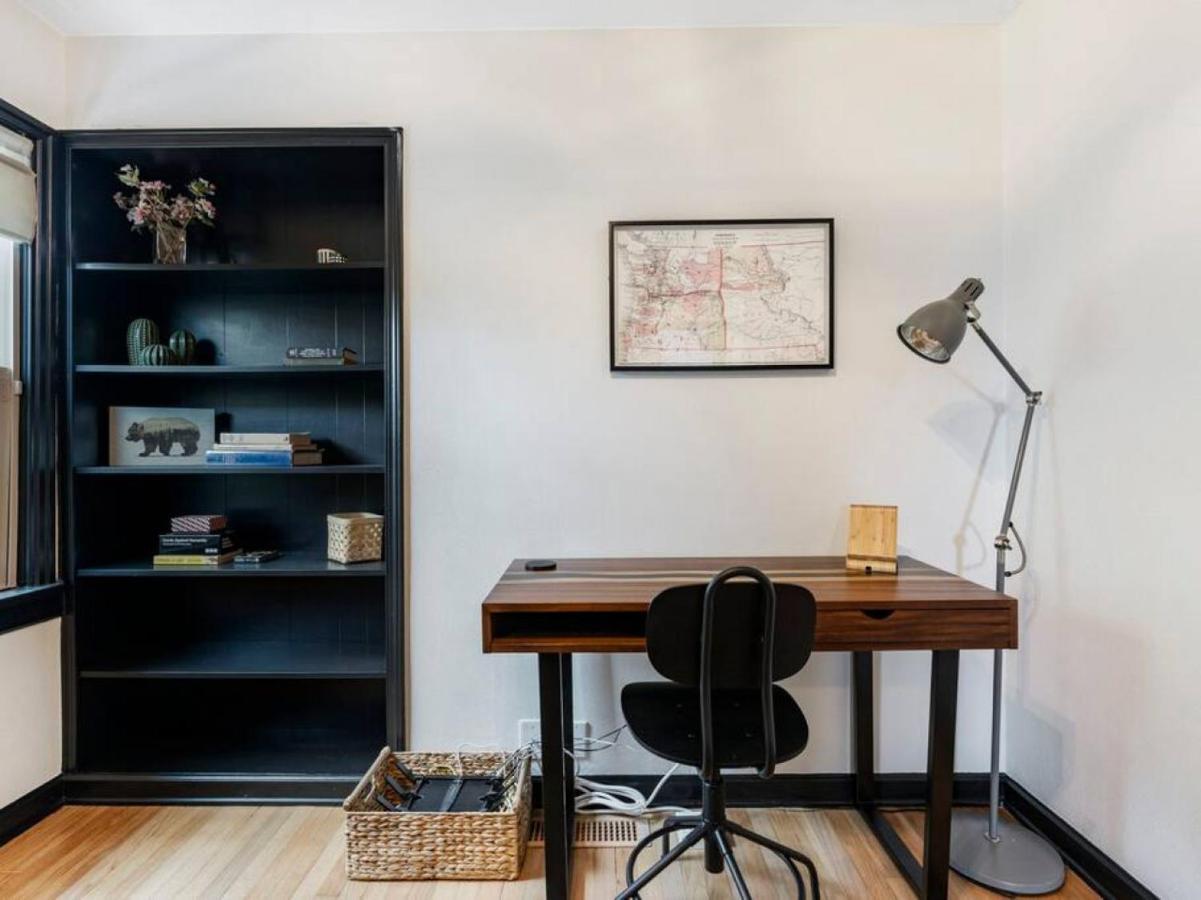 Picture Perfect Bungalow In The Heart Of Dt Vancouver Extérieur photo
