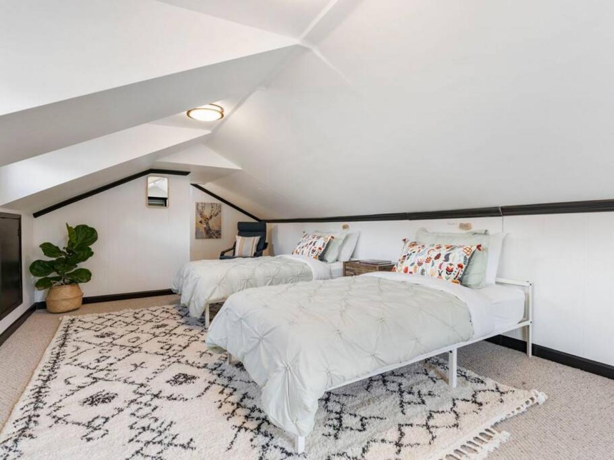 Picture Perfect Bungalow In The Heart Of Dt Vancouver Extérieur photo